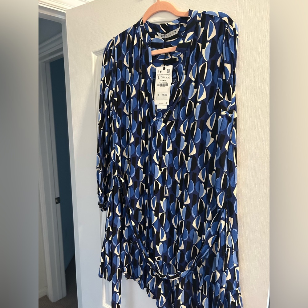 Zara - short tie wrap dress - Paula dress - NWT - size large - black and blue